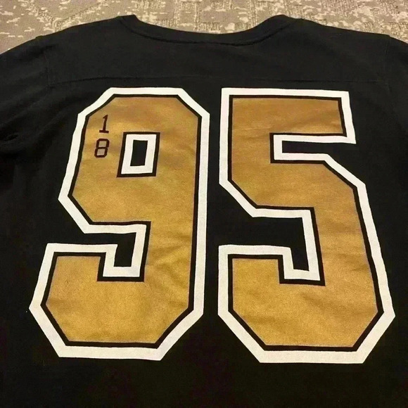 Lot of 2 Women’s Wichita State Shockers shirts size Small color Black and Gold - Picture 9 of 9